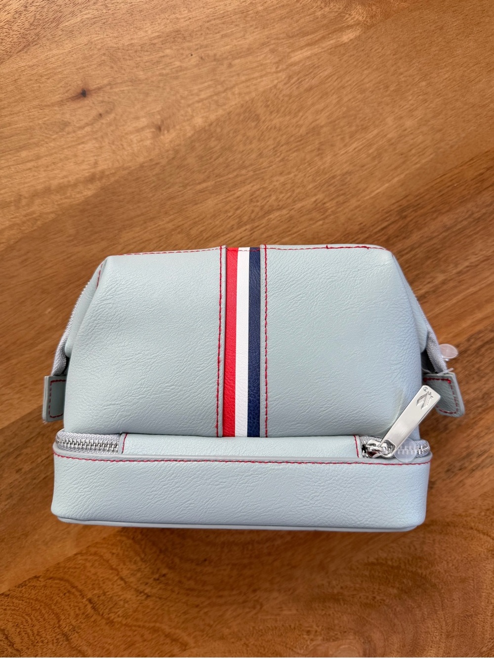 Limited edition AA Centennial First class Amenity kit - Picture 3 of 3